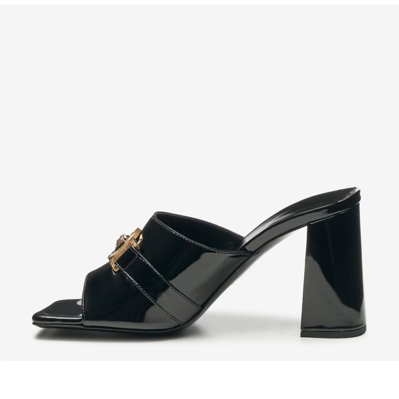 NIB Versace Medusa Black Patent Leather Sandal - Picture 8 of 15